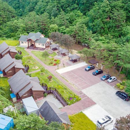 Gangneung Yasaenghwa Maeul Hotel Exterior foto